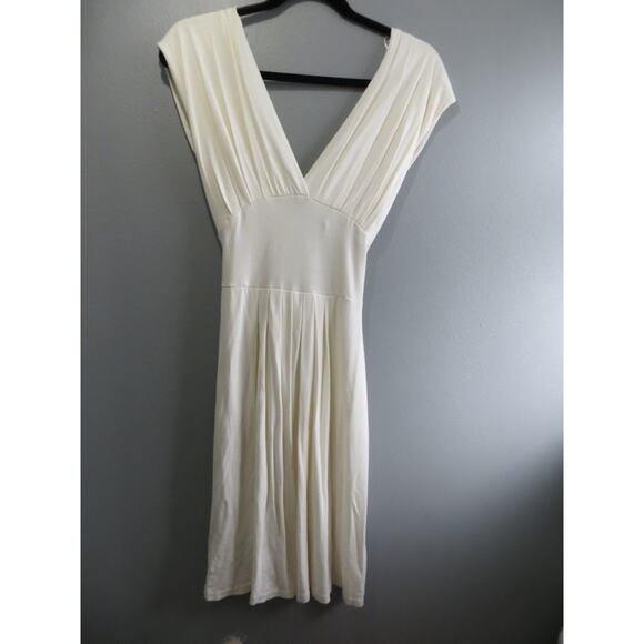 H&M Deep V-Neck‎ Fit & Flare Dress.   Size 4 - Picture 1 of 3